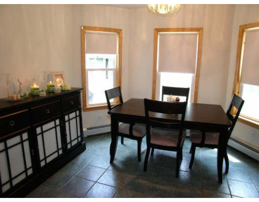 149 Malvern Road Auburn, MA 01501 - Photo 5 of 10 Gallery Image 5