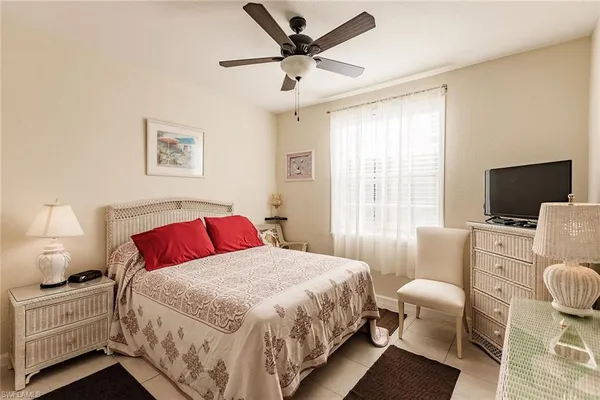 $3,995 | 4700 St Croix Lane, Unit 318, Naples, FL 34109