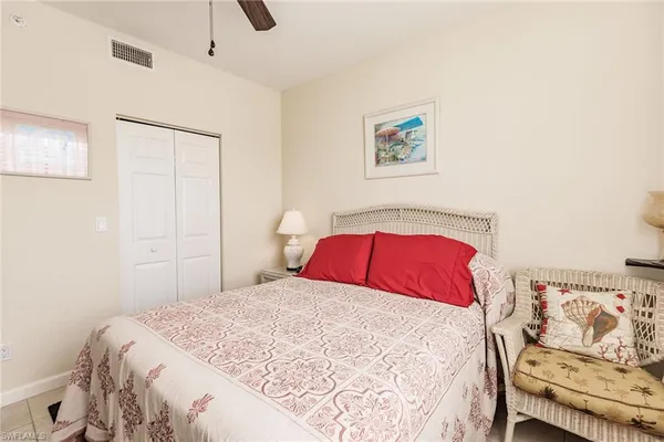 $3,995 | 4700 St Croix Lane, Unit 318, Naples, FL 34109