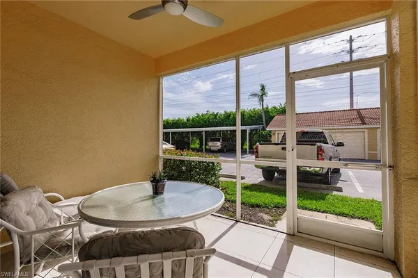 $3,995 | 4700 St Croix Lane, Unit 318, Naples, FL 34109