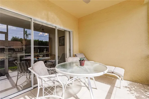 $3,995 | 4700 St Croix Lane, Unit 318, Naples, FL 34109