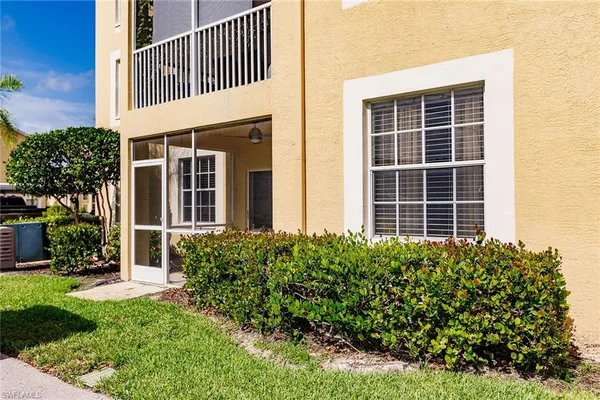 $3,995 | 4700 St Croix Lane, Unit 318, Naples, FL 34109