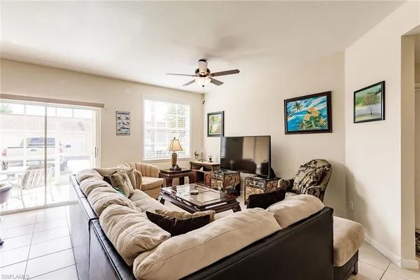 $3,995 | 4700 St Croix Lane, Unit 318, Naples, FL 34109