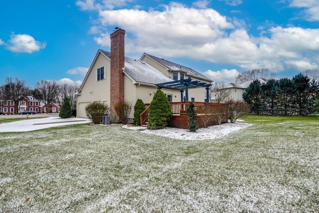 2455 Shadow Ridge Lane Fairlawn, OH 44333 - Photo 3 of 35