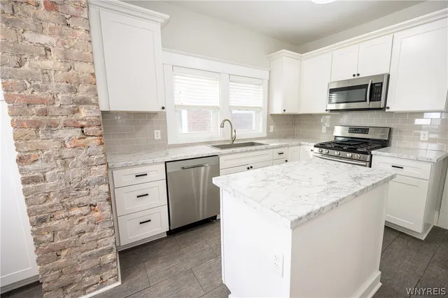 $249,900 | 179 Columbus Avenue, Buffalo, NY 14220