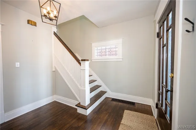 $249,900 | 179 Columbus Avenue, Buffalo, NY 14220