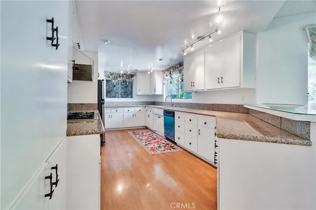 $1,458,000 | 211 Peacock Lane, Montebello, CA 90640