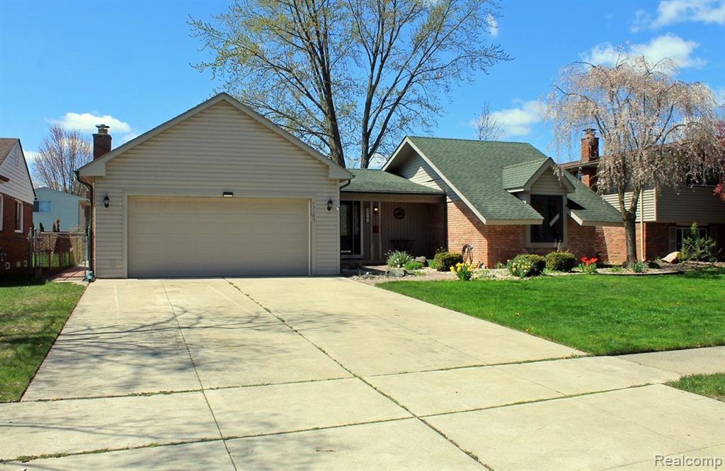 43183 Barchester Road Canton, MI 48187 - Photo 2 of 58