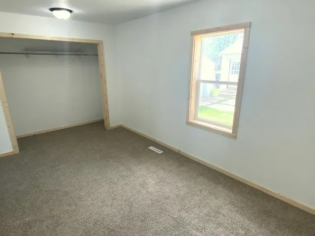 $154,900 | 128 Dakota Avenue Southeast, Staples, MN 56479