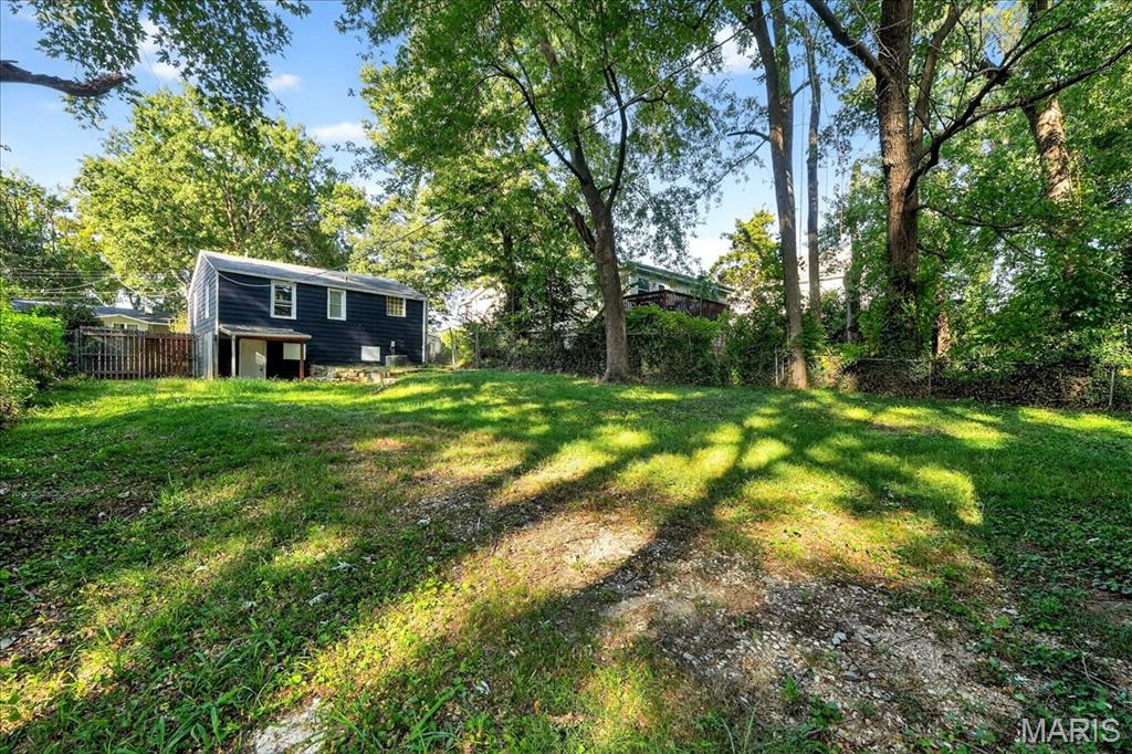 9386 Golden Gate Road Rock Hill, MO 63144 - Photo 29 of 32