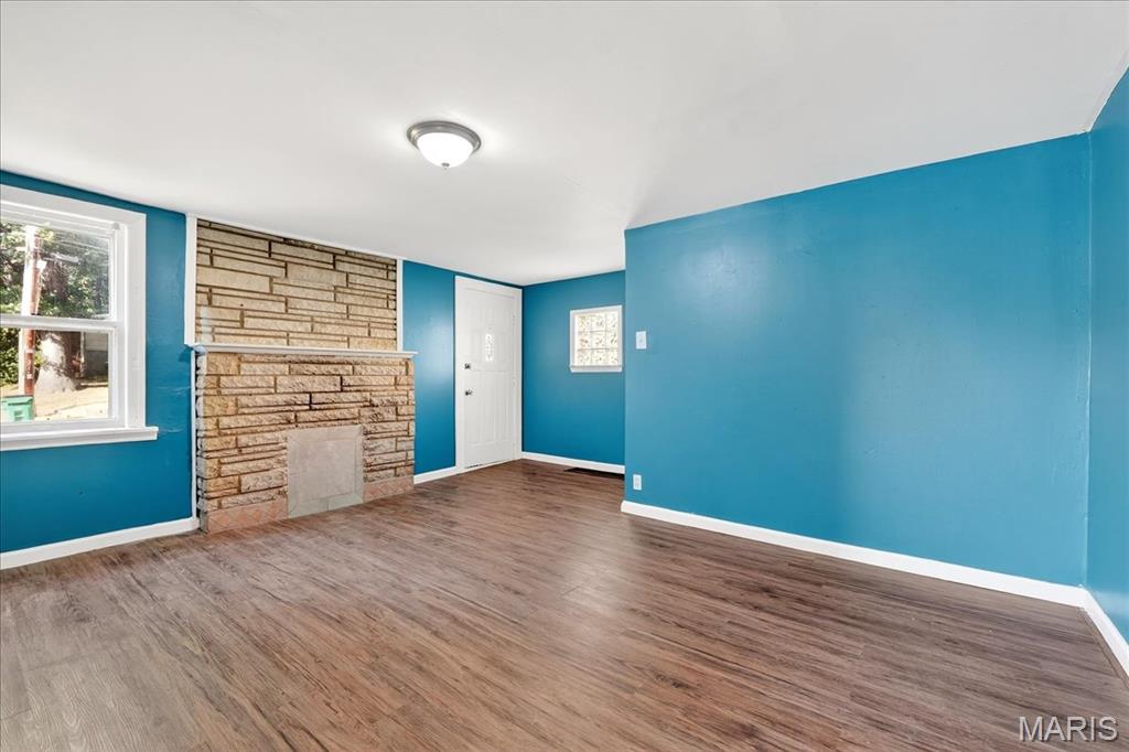 9386 Golden Gate Road Rock Hill, MO 63144 - Photo 9 of 32