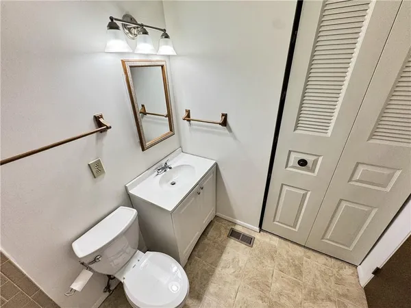 $2,399 | 100 Roswell Farms Court, Roswell, GA 30075
