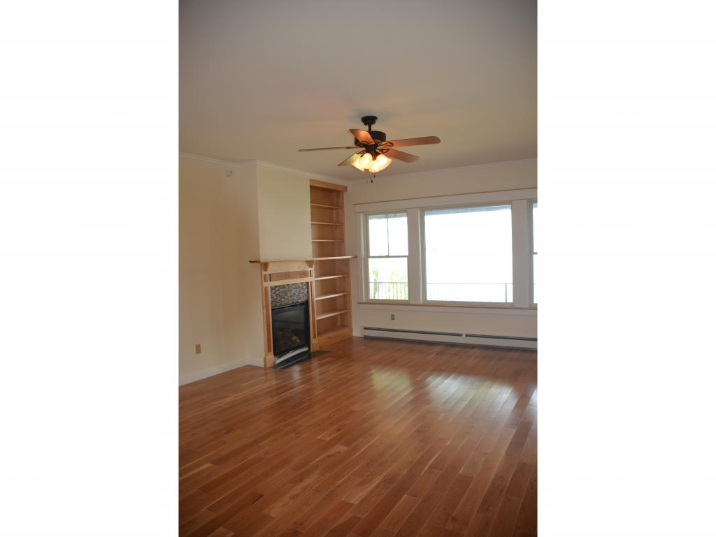 717 Bay Road, Unit 717 Shelburne, VT 05482 - Photo 5 of 8 Gallery Image 5