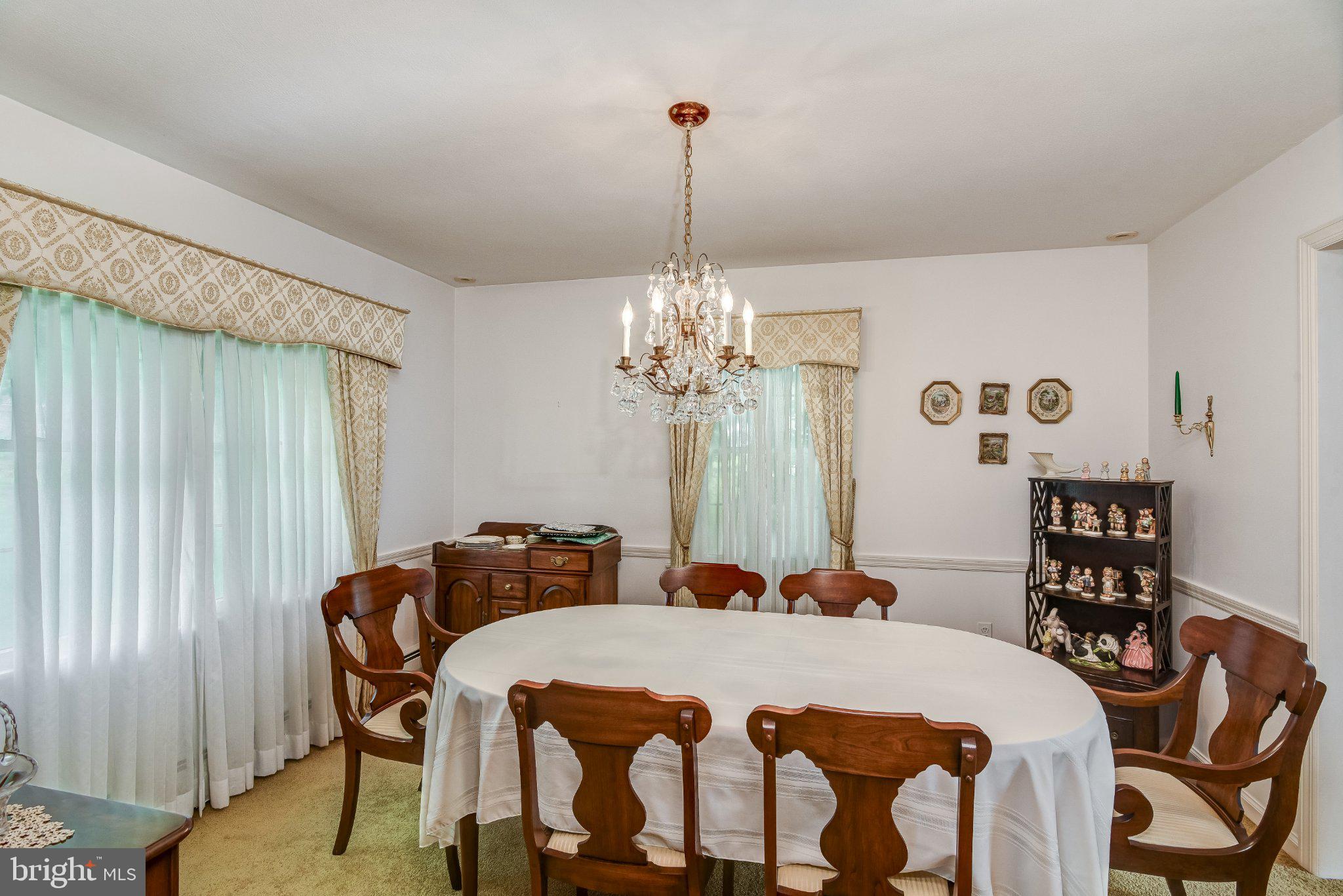 19 Crown Road Trenton, NJ 08638 - Photo 15 of 27 Elegant dining space with natural light.