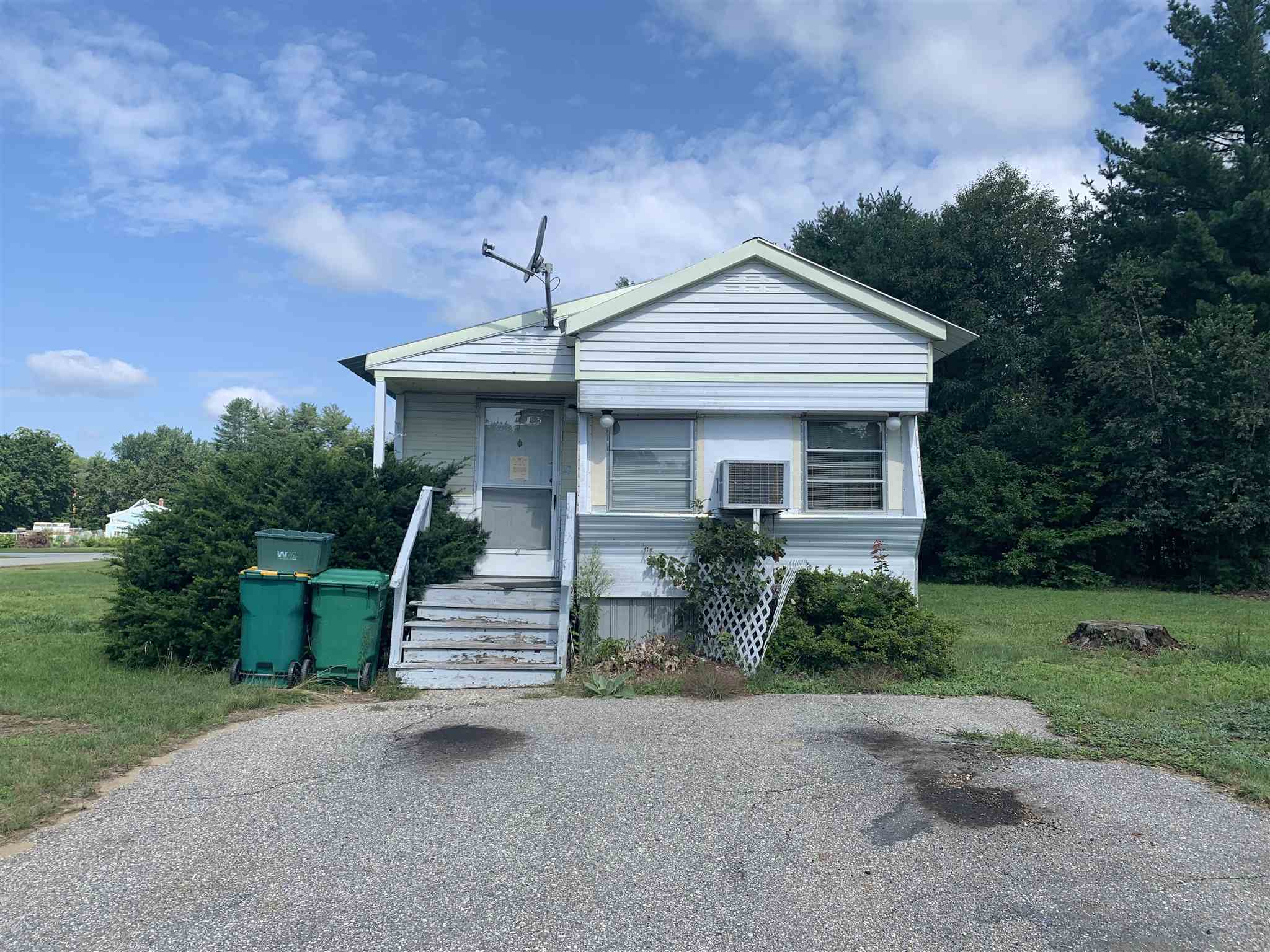 12 D'Amours Avenue Rochester, NH 03839 - Photo 3 of 17