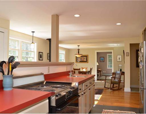 162 Ocean House Road Cape Elizabeth, ME 04107 - Photo 11 of 25 Kitchen.