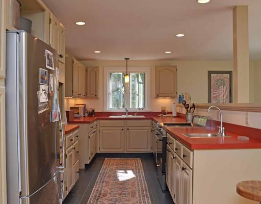 162 Ocean House Road Cape Elizabeth, ME 04107 - Photo 9 of 25 Kitchen.