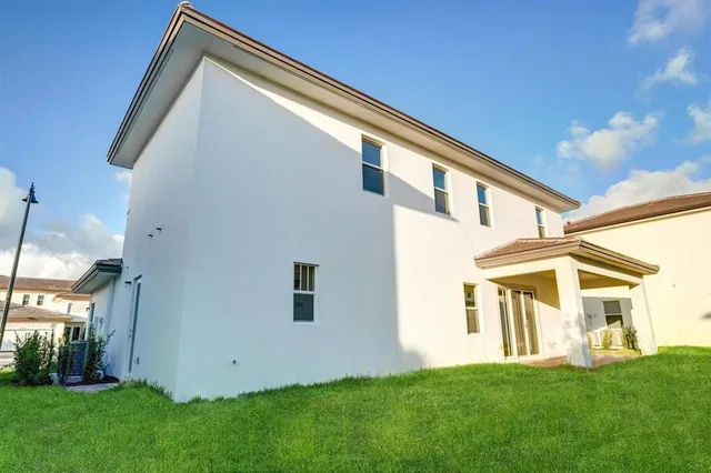 $8,000 | 12328 Southwest 43rd Street, Davie, FL 33330