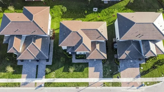 $8,000 | 12328 Southwest 43rd Street, Davie, FL 33330