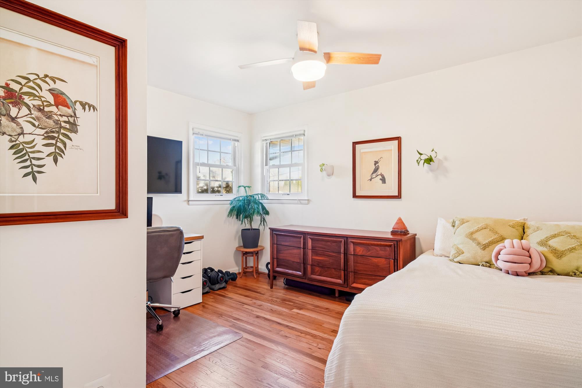 3064 Centre Road Riva, MD 21140 - Photo 22 of 45 a bedroom with furniture and a baby crib