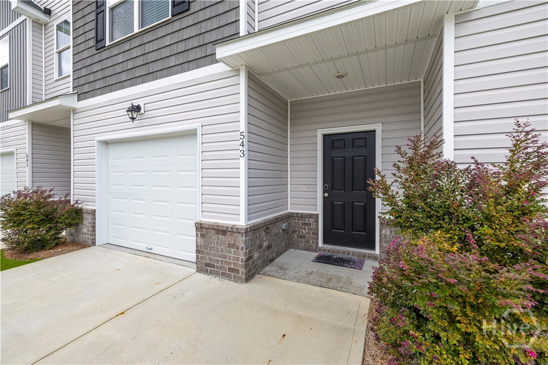 543 Gov Treutlen Circle Pooler, GA 31322 - Photo 4 of 32