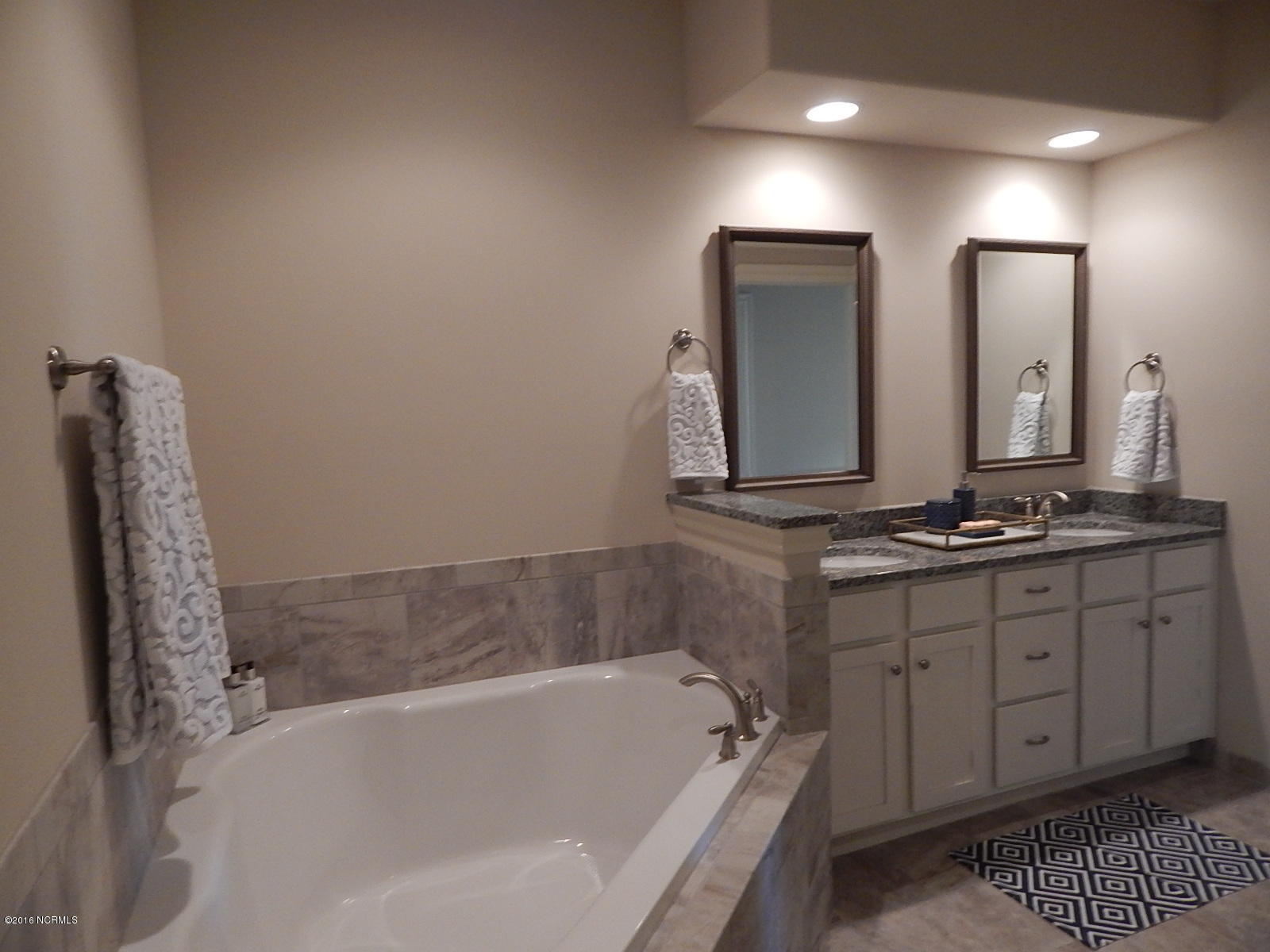 334 Motts Forest Road Wilmington, NC 28412 - Photo 18 of 27 Master Bath
