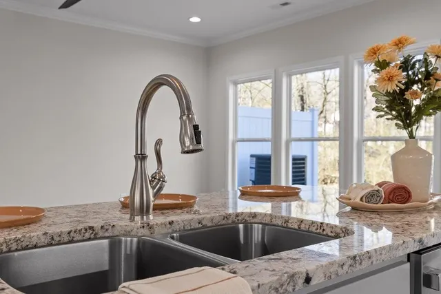 $325,000 | 9093 Dallas Hollow Road, Soddy Daisy, TN 37379