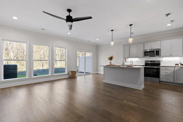 $325,000 | 9093 Dallas Hollow Road, Soddy Daisy, TN 37379