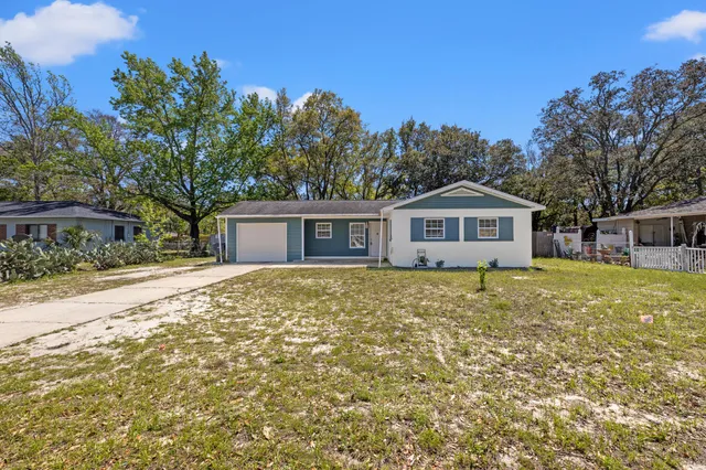 a outdoor space with wooden fence