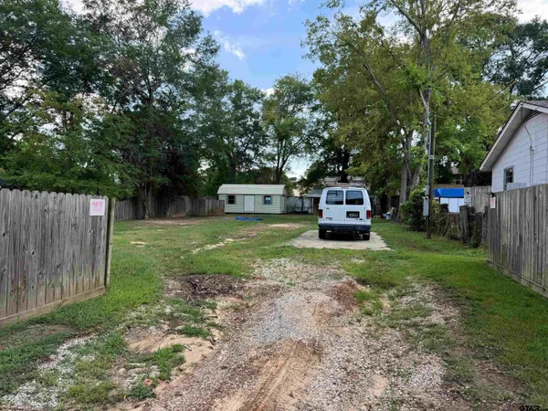 $49,900 | 212 East Pirate Street, Longview, TX 75604
