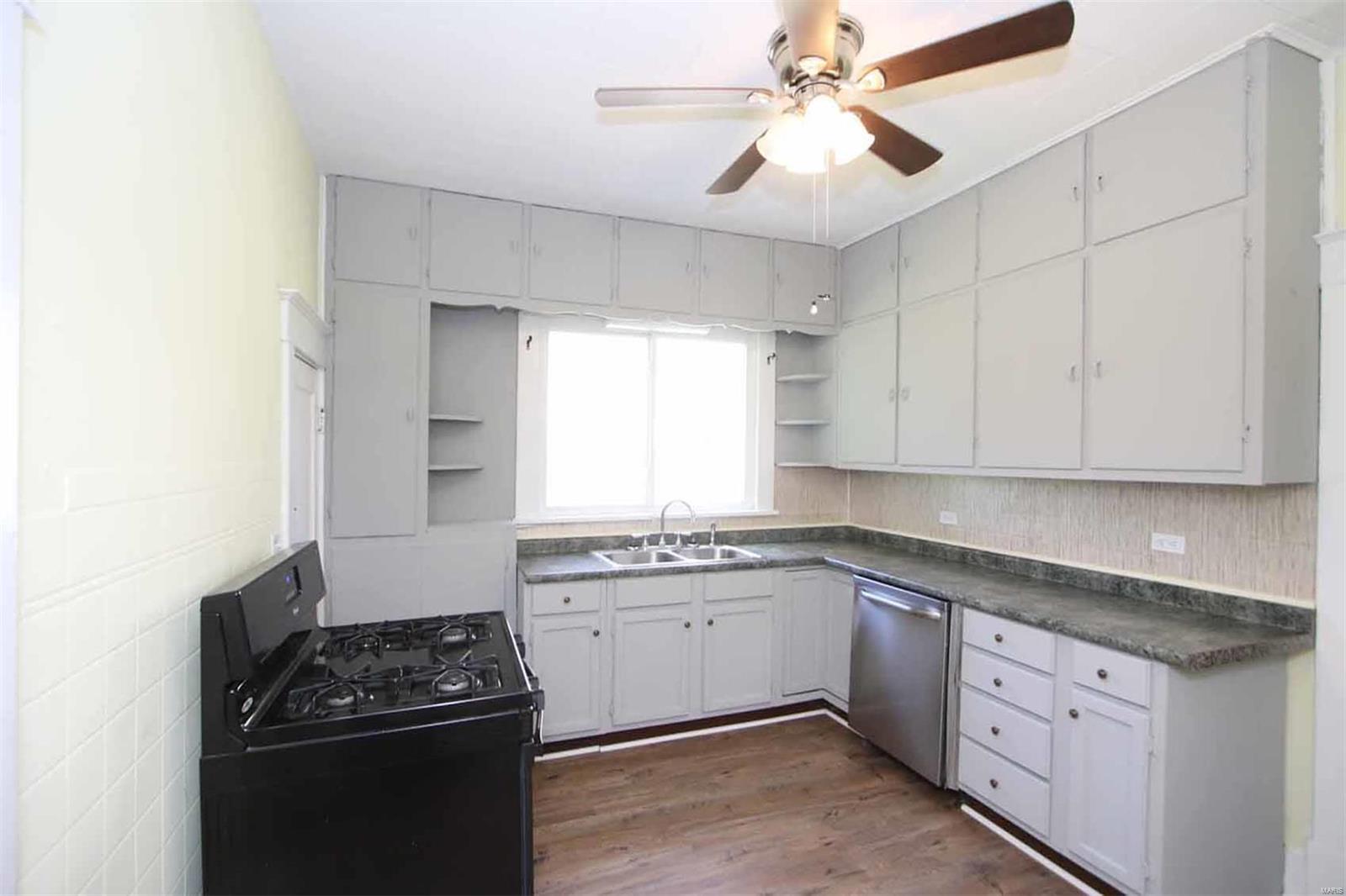 762 Rice Street Wood River, IL 62095 - Photo 13 of 22 Gallery Image 13