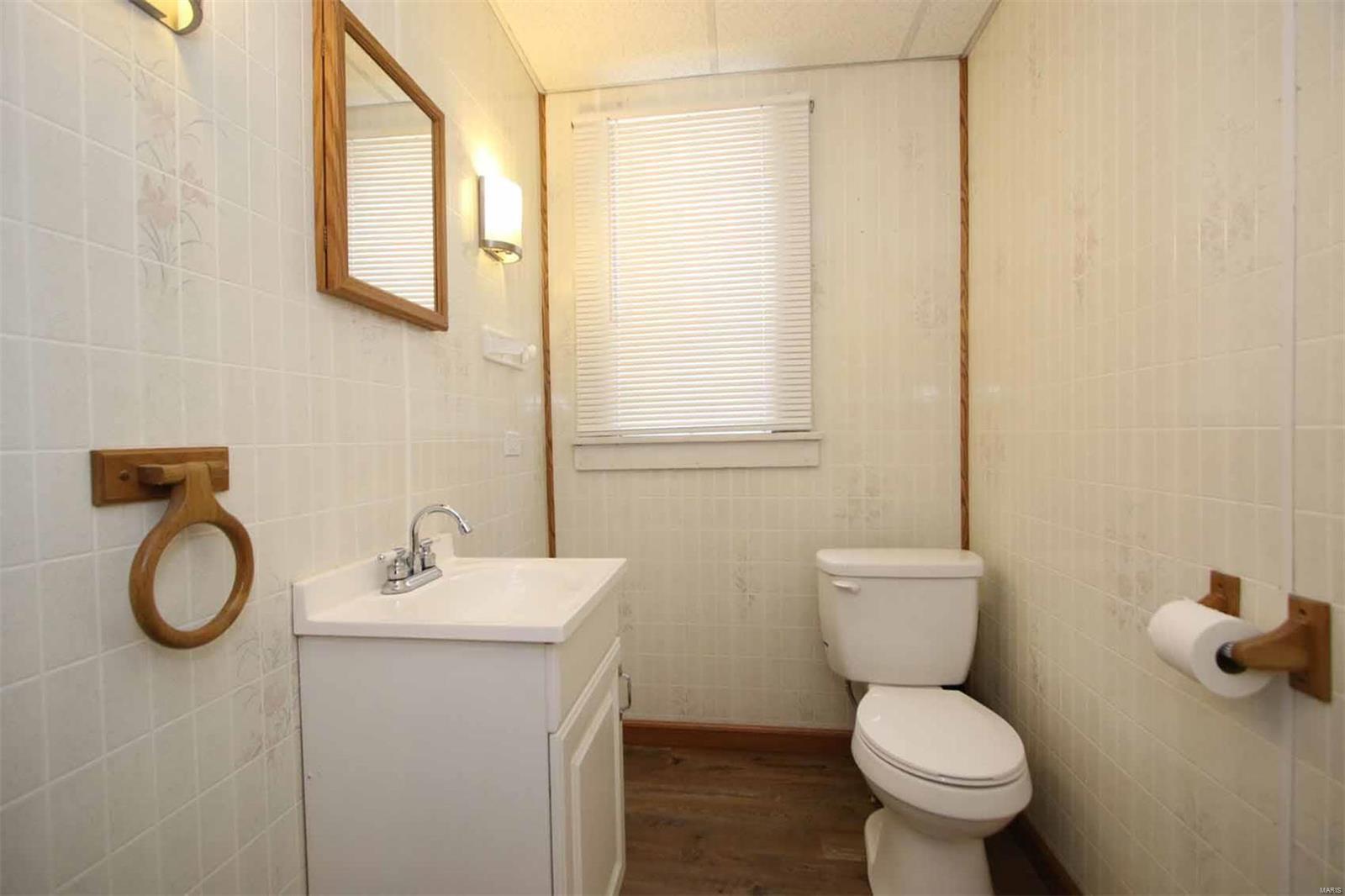 762 Rice Street Wood River, IL 62095 - Photo 16 of 22 Gallery Image 16