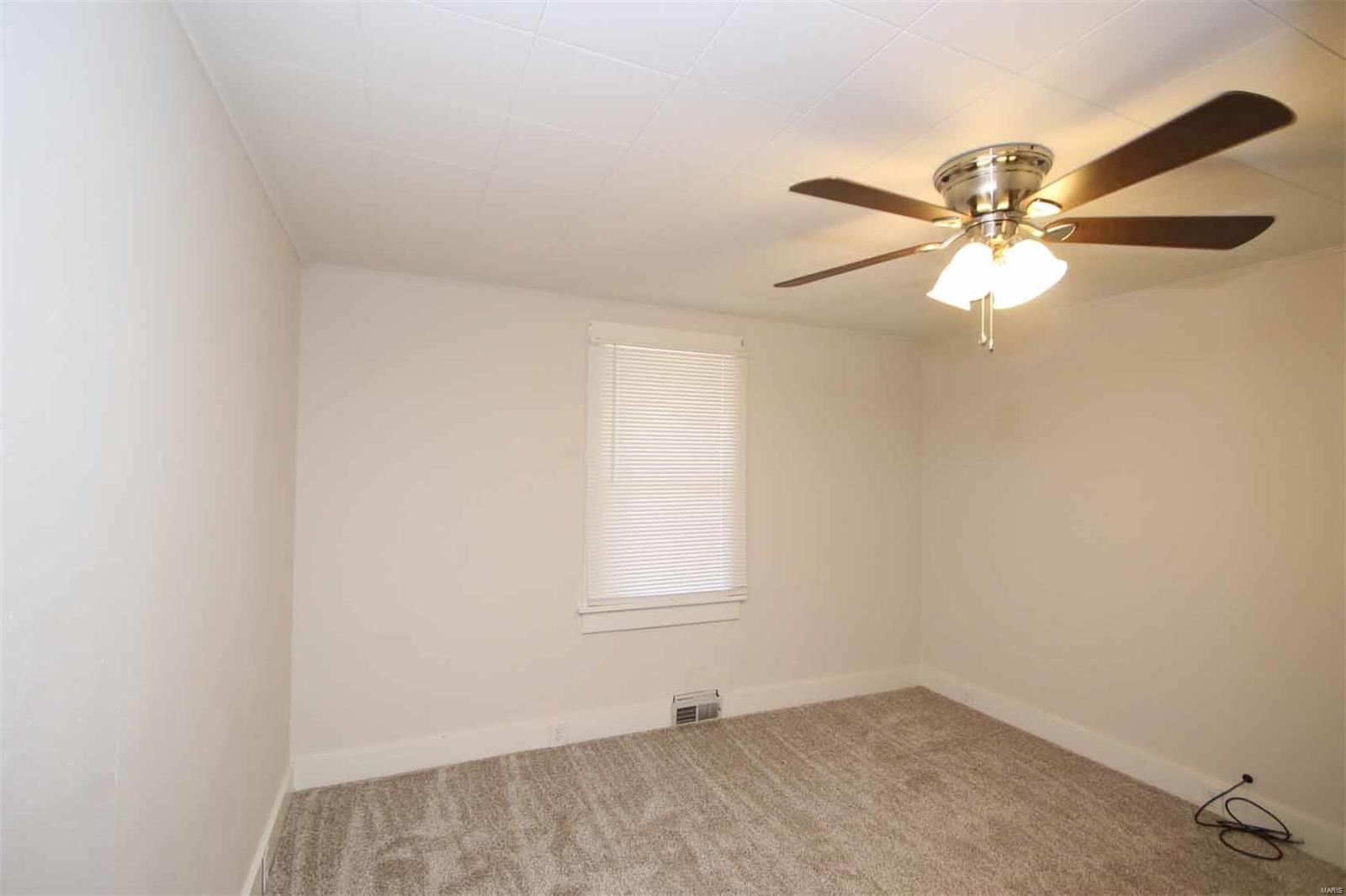 762 Rice Street Wood River, IL 62095 - Photo 20 of 22 Gallery Image 20
