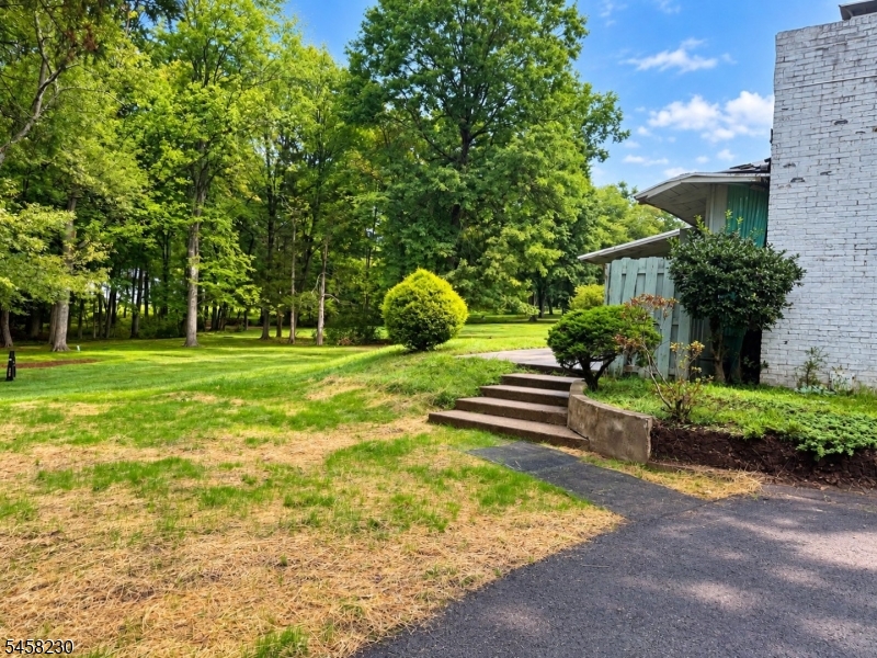 467 Bayberry Road Bridgewater, NJ 08807 - Photo 4 of 7 Gallery Image 4