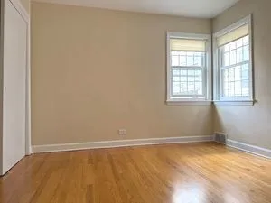 $2,500 | 5534 North Campbell Avenue, Unit 3, Chicago, IL 60625