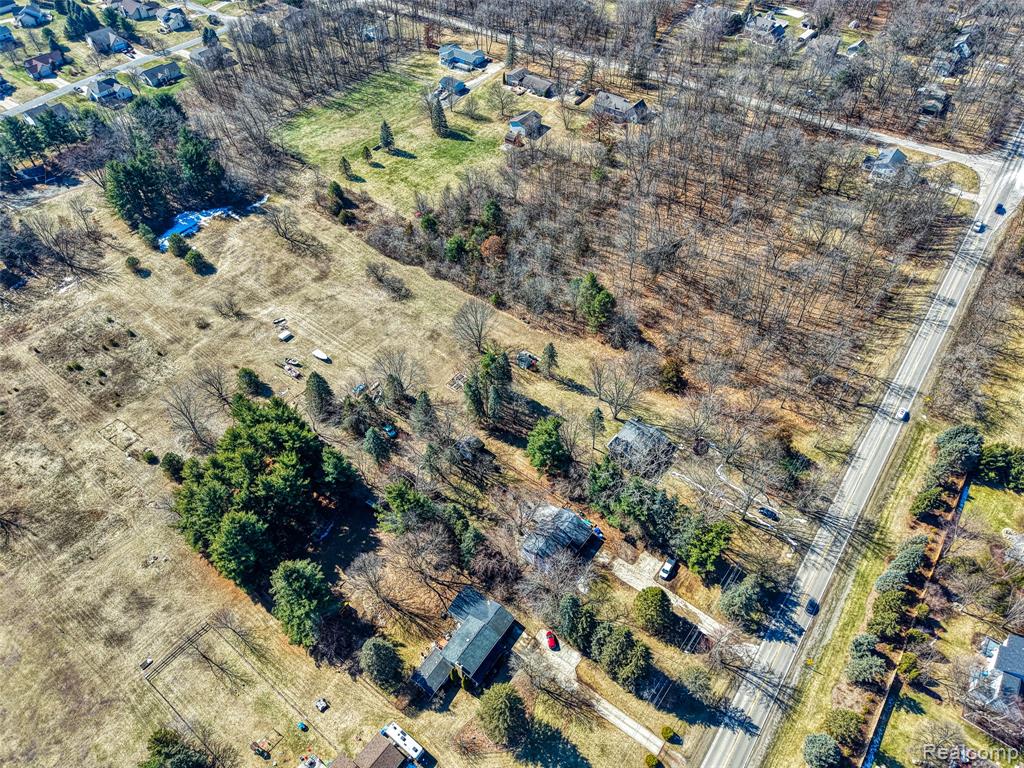 5193 Owen Road Linden, MI 48451 - Photo 29 of 32 Gallery Image 29