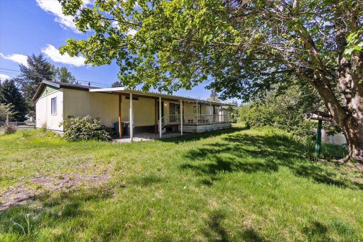 3717 East Chattaroy Road Chattaroy, WA 99003 - Photo 20 of 32