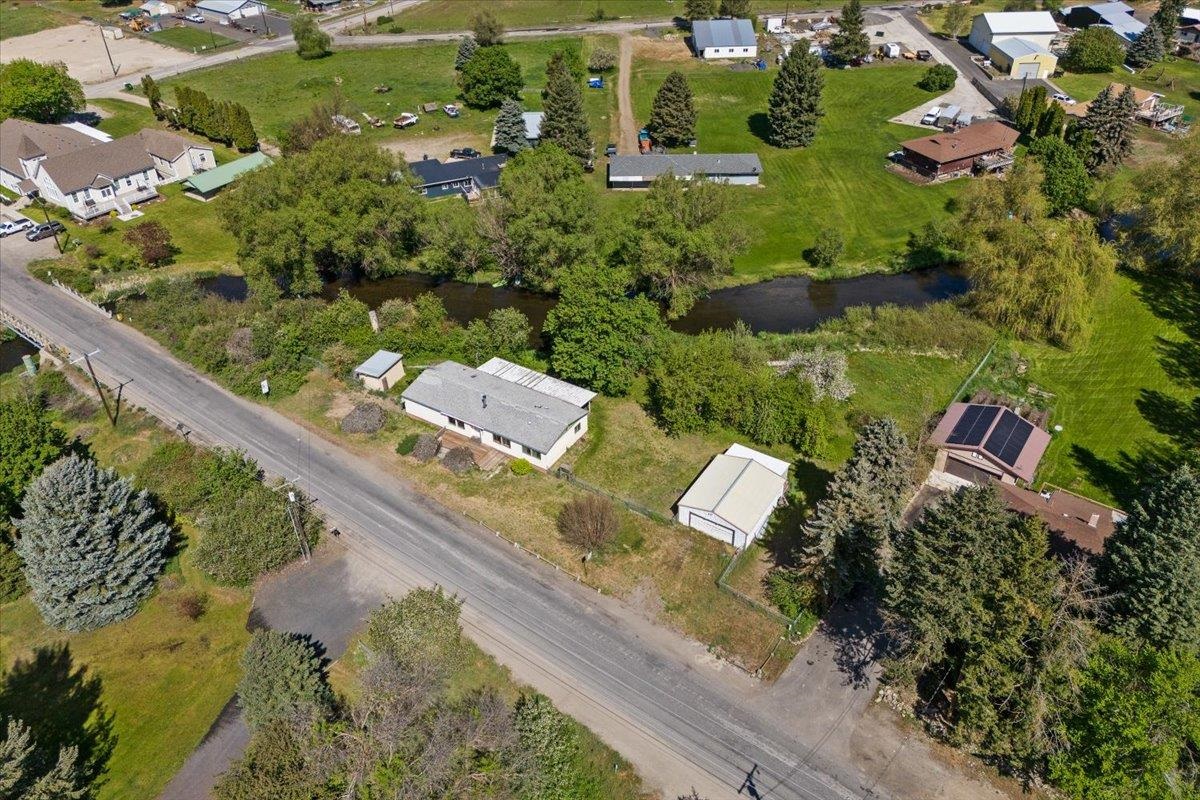 3717 East Chattaroy Road Chattaroy, WA 99003 - Photo 28 of 32