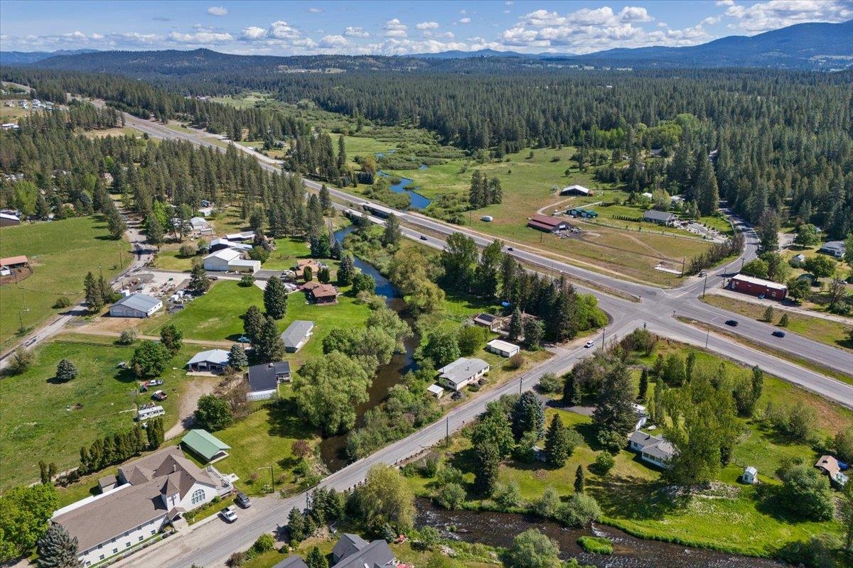 3717 East Chattaroy Road Chattaroy, WA 99003 - Photo 31 of 32