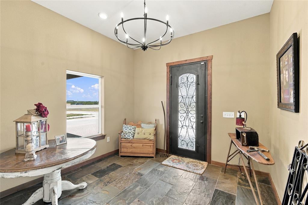 290 Barton Road Maypearl, TX 76064 - Photo 4 of 39 Gallery Image 4