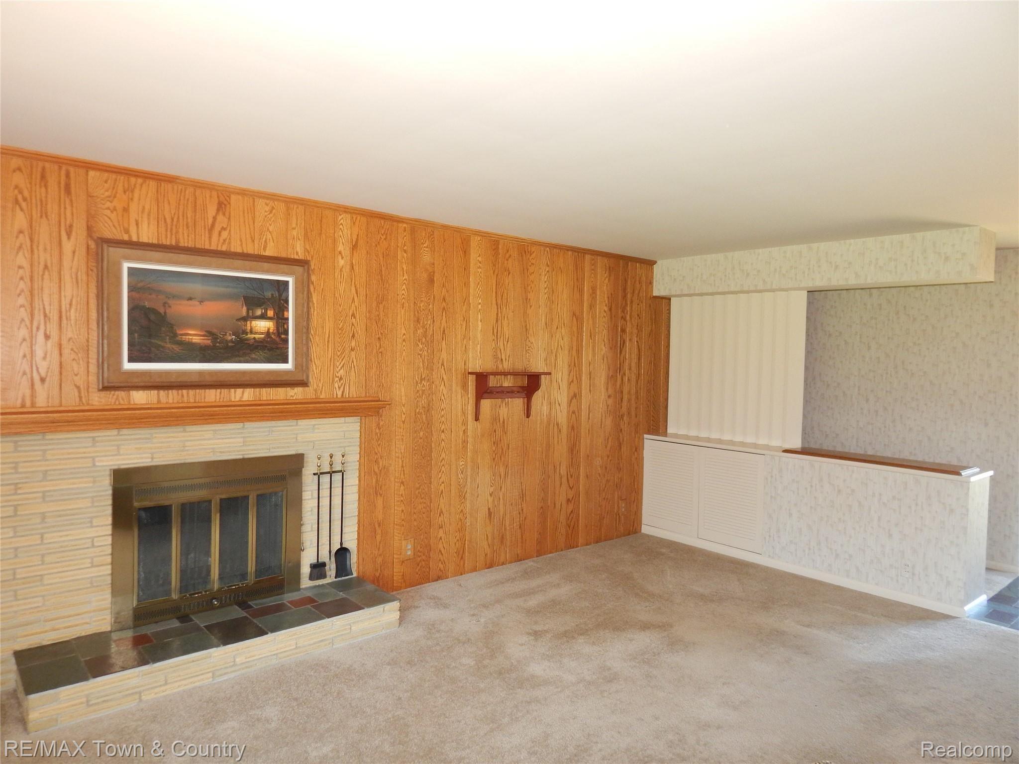 4197 Beecher Road Flint, MI 48532 - Photo 9 of 42 DSCN1020.JPG