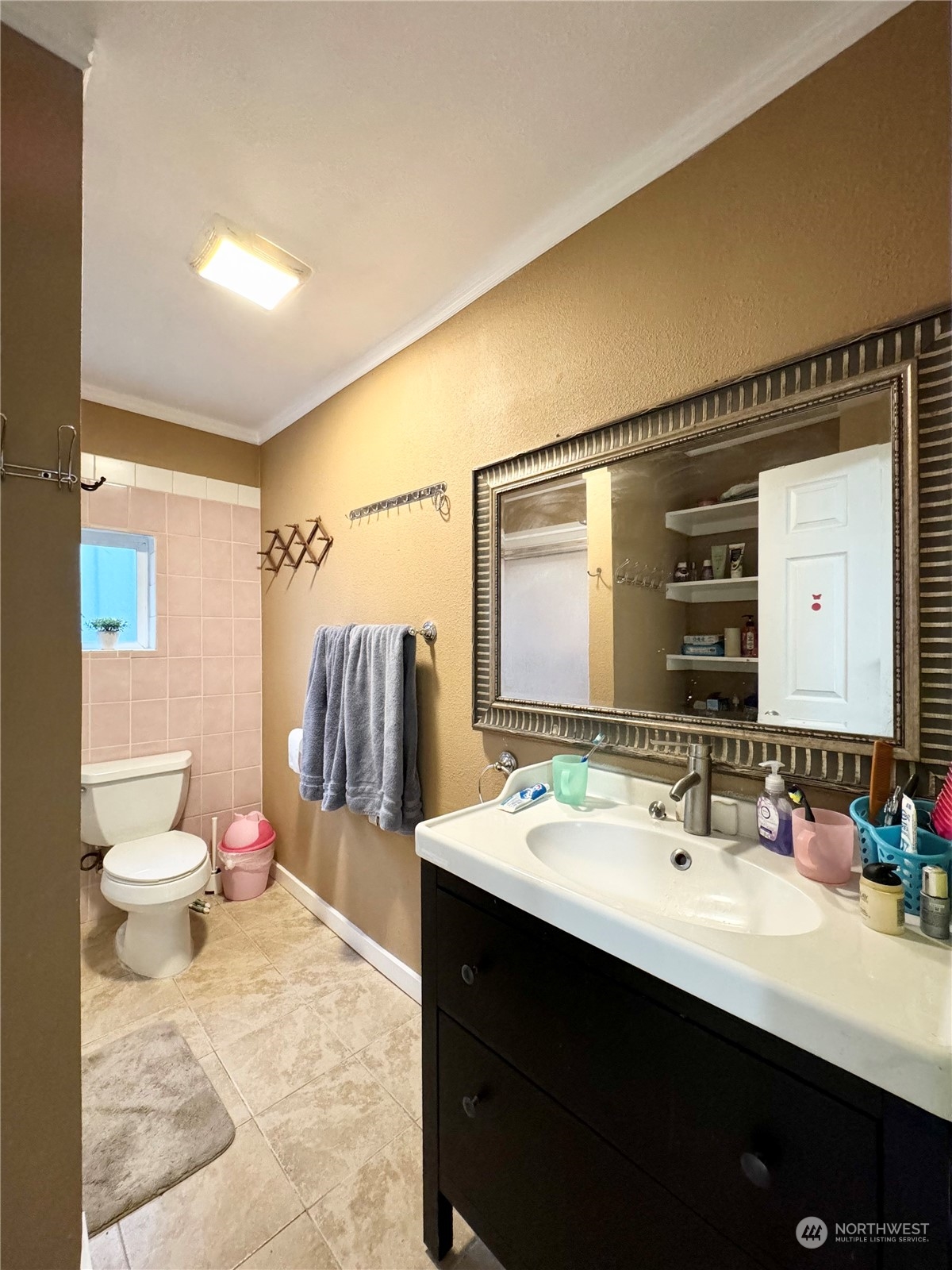 523 Main Avenue South Renton, WA 98057 - Photo 11 of 32 a bathroom with a sink vanity granite and toilet