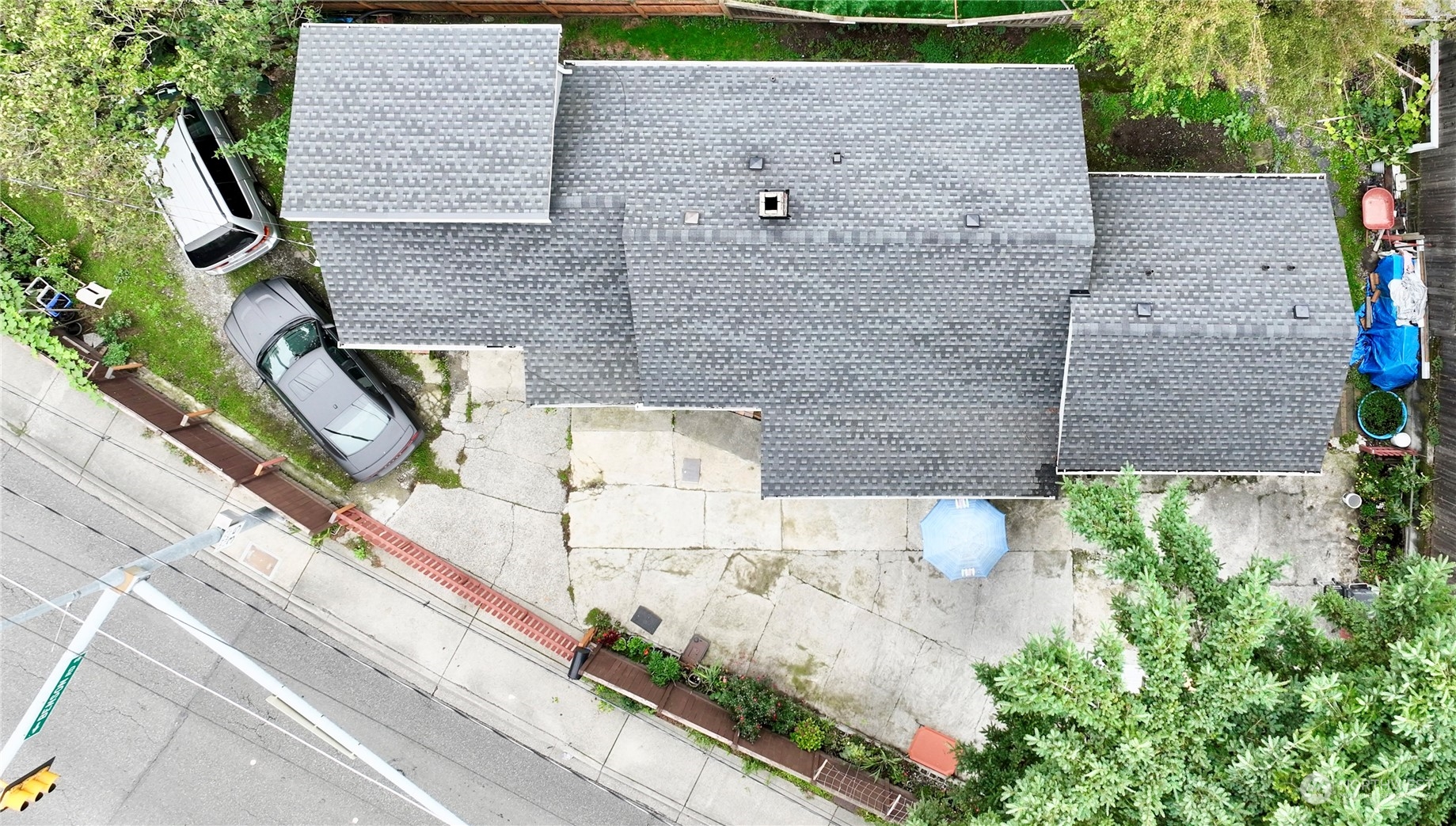523 Main Avenue South Renton, WA 98057 - Photo 32 of 32 an aerial view of a house with a yard and a large tree