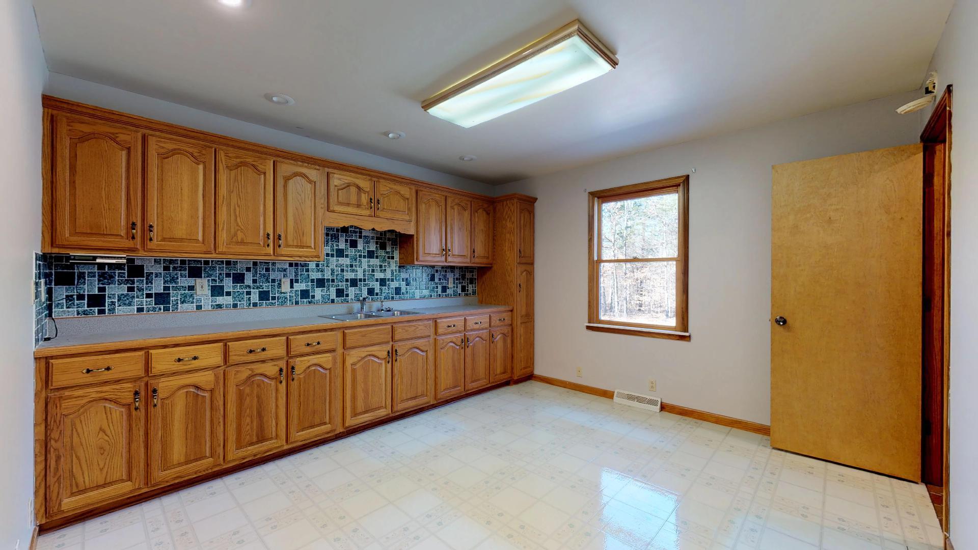 2609 Brigham Branch Road Erin, TN 37061 - Photo 7 of 22 Huge Laundry Room!