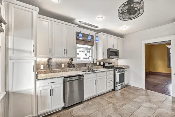 $609,950 | 2114 Memorial Avenue Southwest, Roanoke, VA 24015