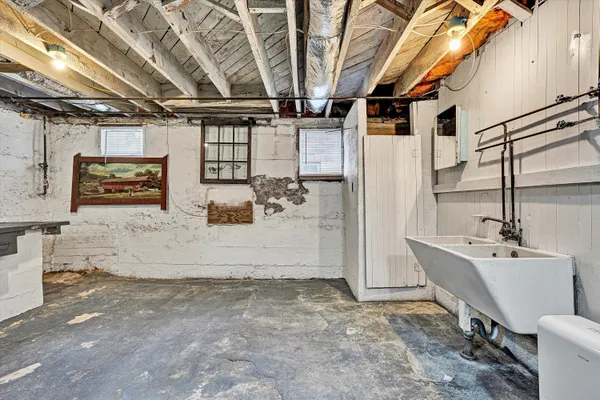 $609,950 | 2114 Memorial Avenue Southwest, Roanoke, VA 24015