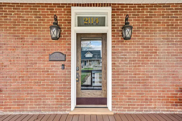 $609,950 | 2114 Memorial Avenue Southwest, Roanoke, VA 24015