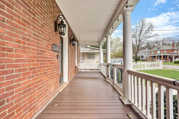 $609,950 | 2114 Memorial Avenue Southwest, Roanoke, VA 24015