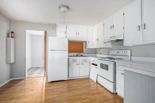 $95,000 | 1005 East Front Street, Buchanan, MI 49107