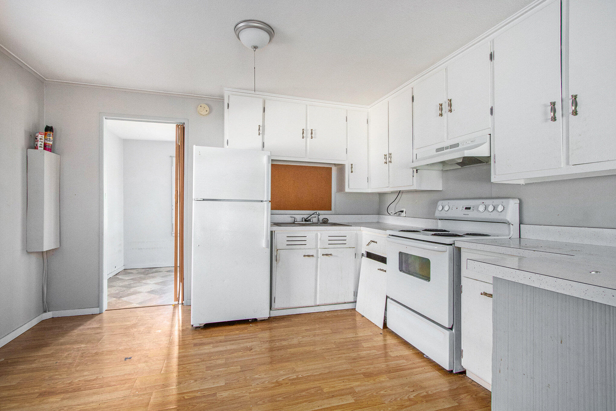 1005 East Front Street Buchanan, MI 49107 - Photo 6 of 16 006_file_244